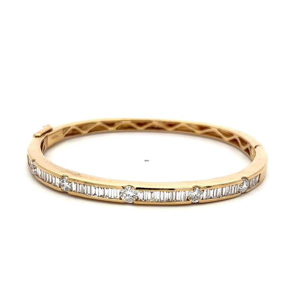 2.80 Carat Tapered Baguette and Round Diamond 14K Yellow Gold Bangle Bracelet