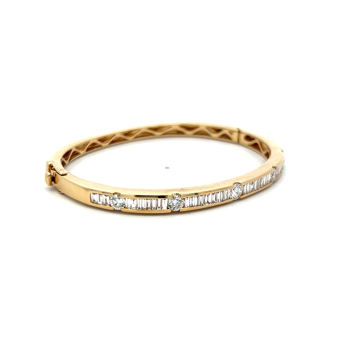 2.80 Carat Tapered Baguette and Round Diamond 14K Yellow Gold Bangle Bracelet