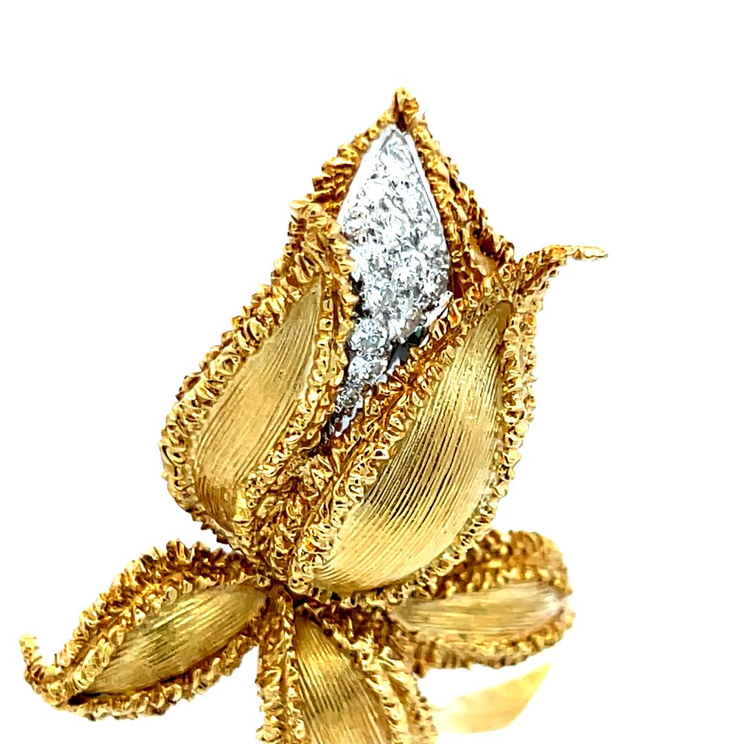Kucninsky 0.45 Carat Round Brilliant Diamond 18 Karat Yellow Gold Pin Brooch