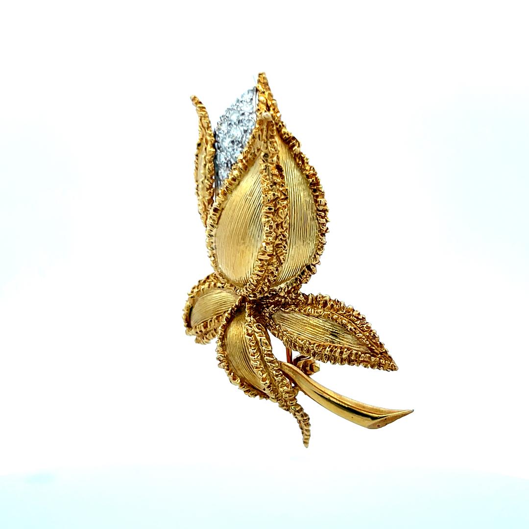Kucninsky 0.45 Carat Round Brilliant Diamond 18 Karat Yellow Gold Pin Brooch