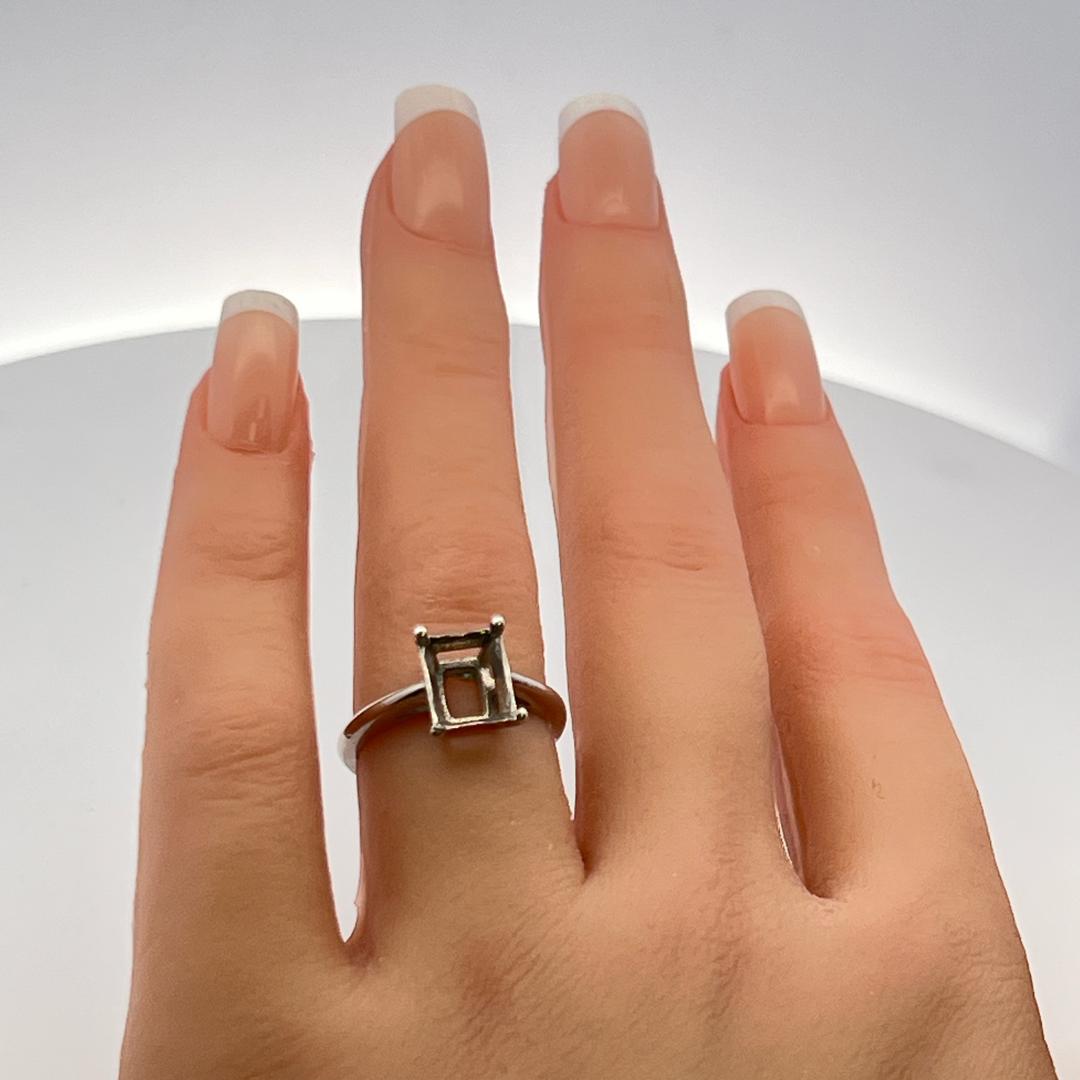 Vintage 4.90 Grams Size 6 Platinum Semi Mount Ring Holds 3 carat stone