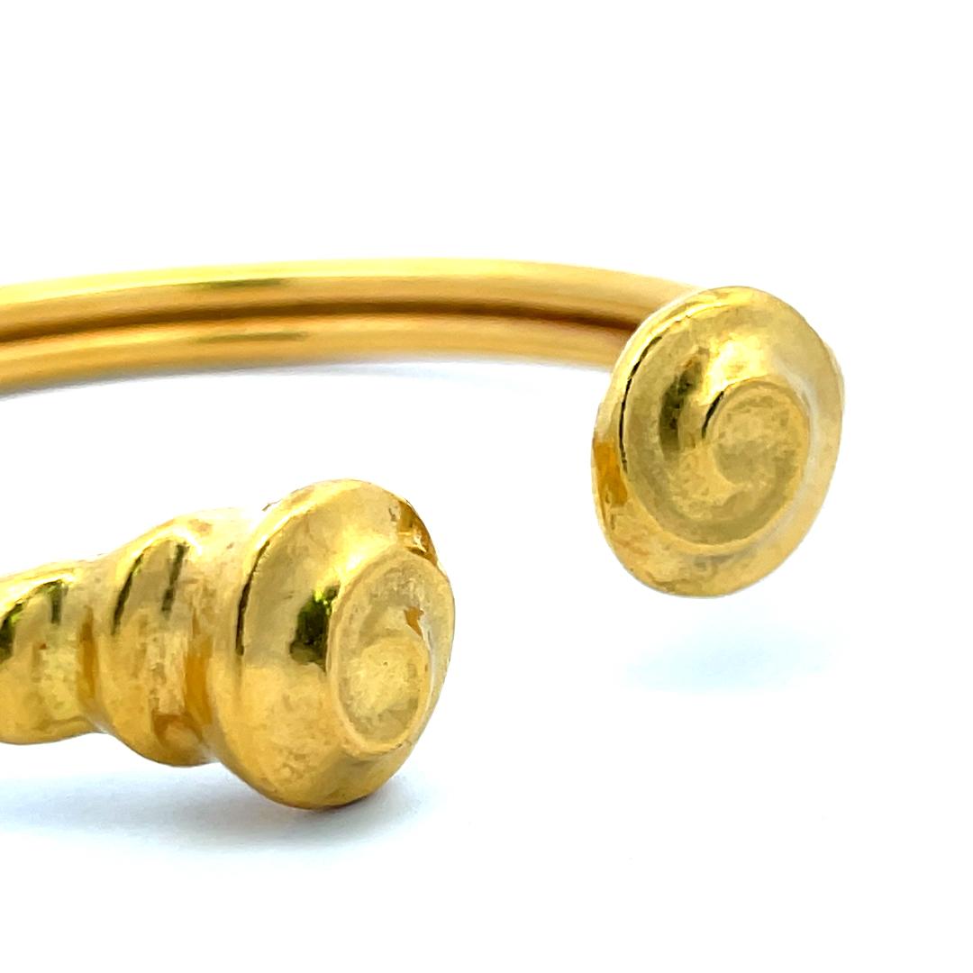 Lalaoonis Vintage 24.70 Grams 18 Karat Yellow Gold Cuff Bracelet