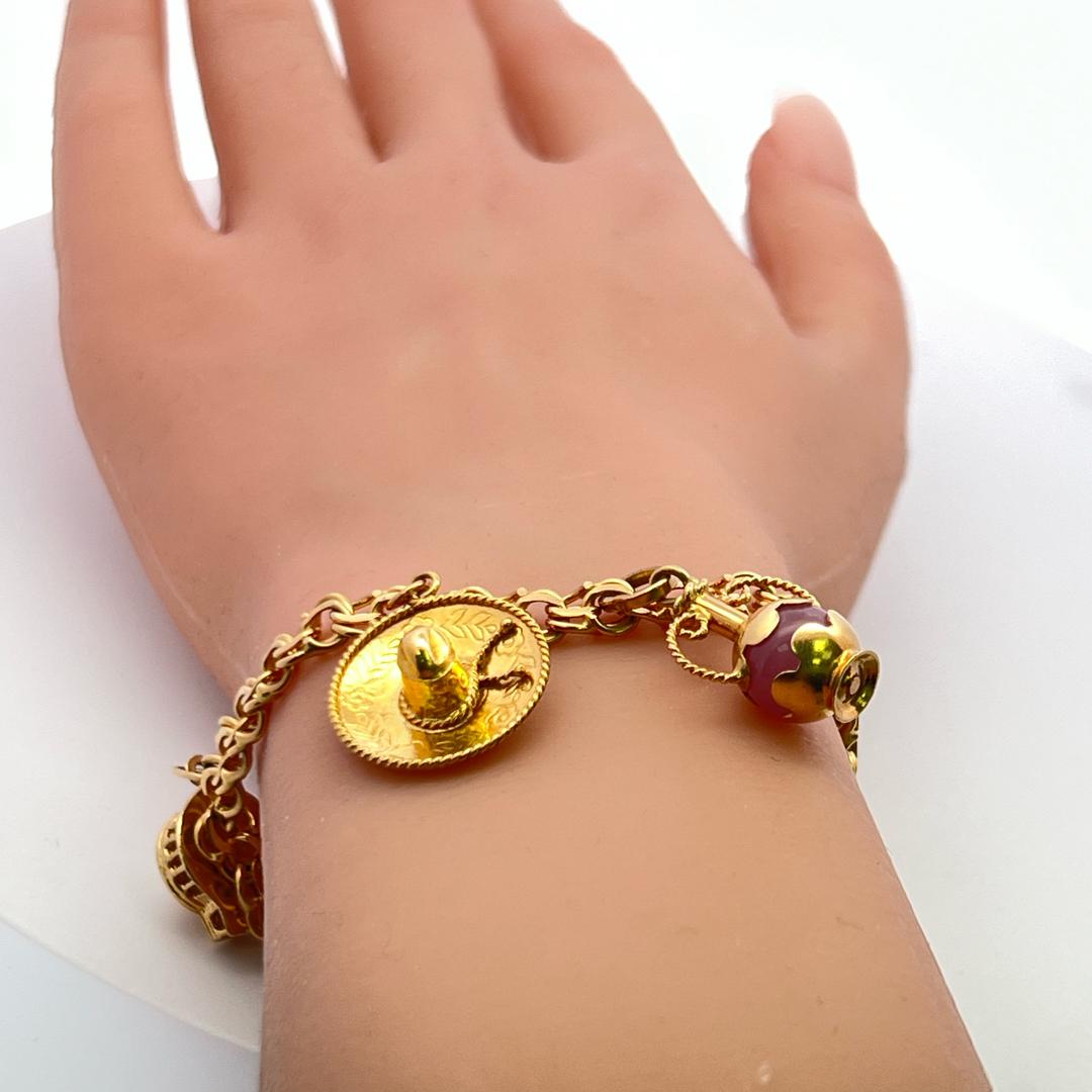 Vintage 18 Karat Yellow Gold Charm Bracelet 35.3 Grams 6.5 Inch