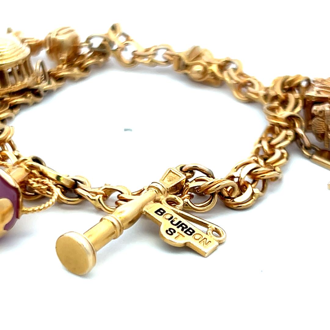 Vintage 18 Karat Yellow Gold Charm Bracelet 35.3 Grams 6.5 Inch