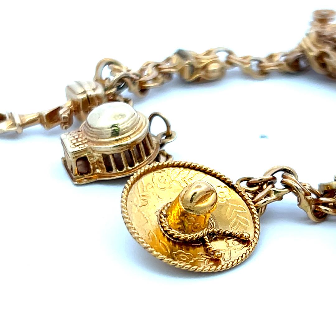 Vintage 18 Karat Yellow Gold Charm Bracelet 35.3 Grams 6.5 Inch