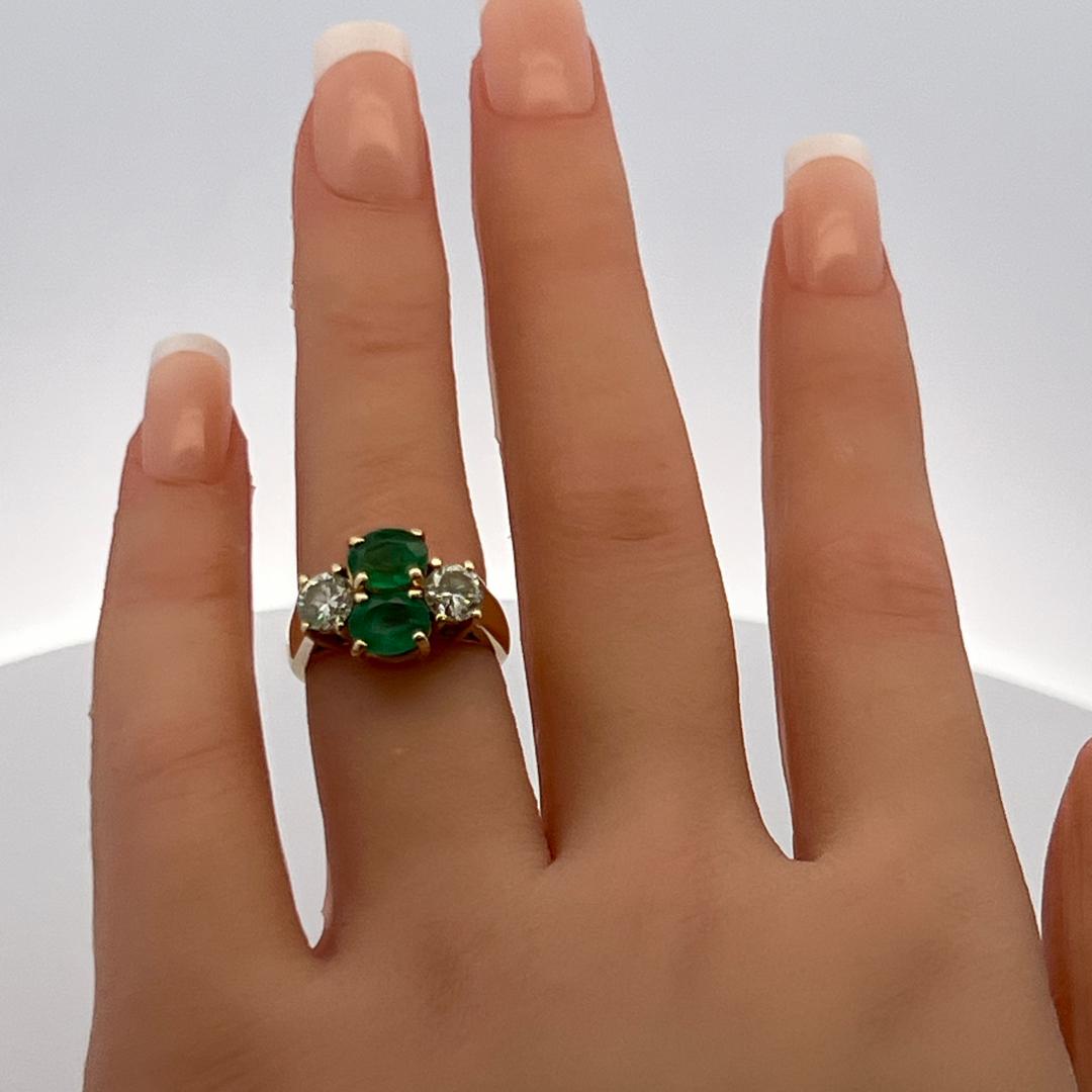1.50 Carat Emerald 0.90 Carat Round Diamond 18 Karat Yellow Gold Cocktail Ring
