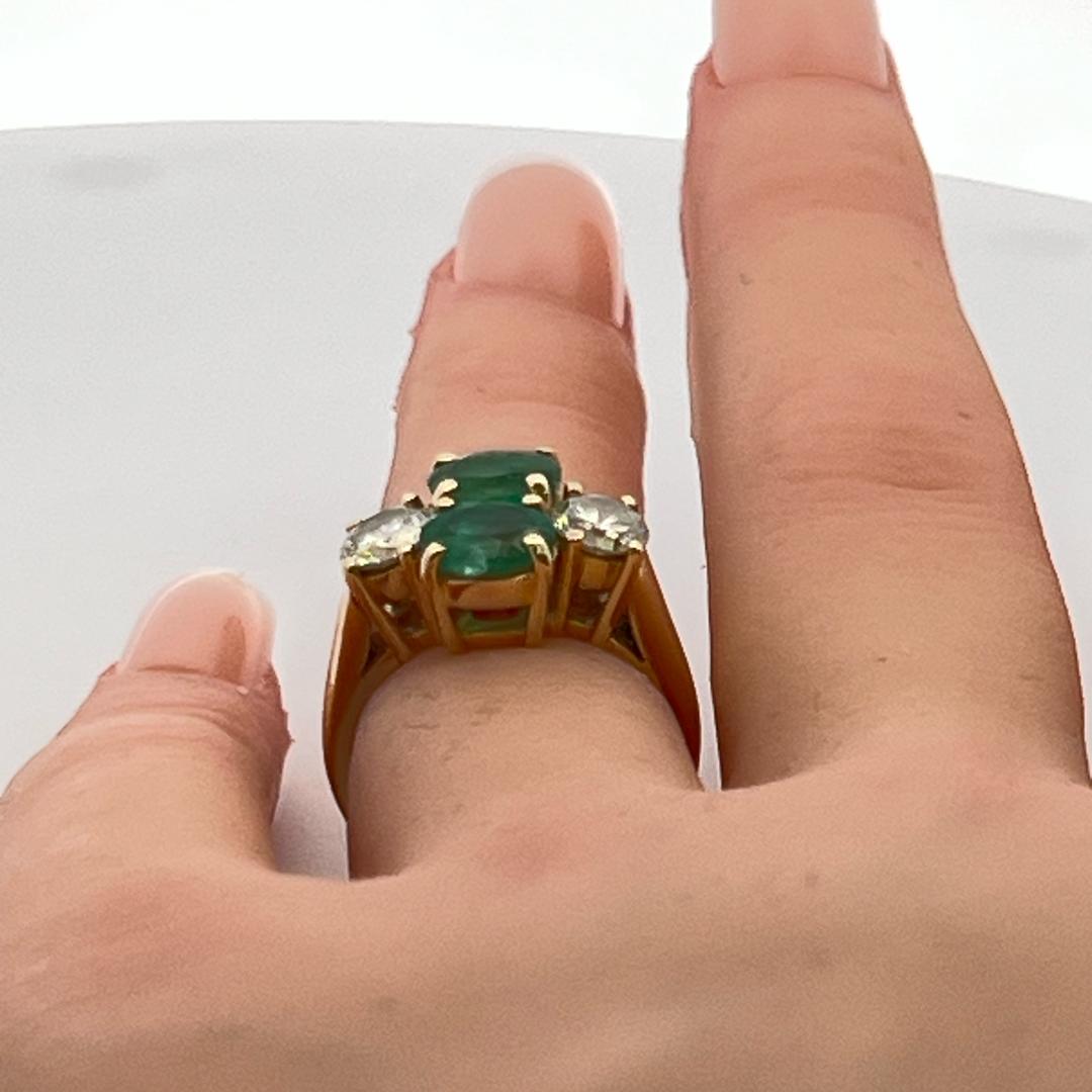 1.50 Carat Emerald 0.90 Carat Round Diamond 18 Karat Yellow Gold Cocktail Ring