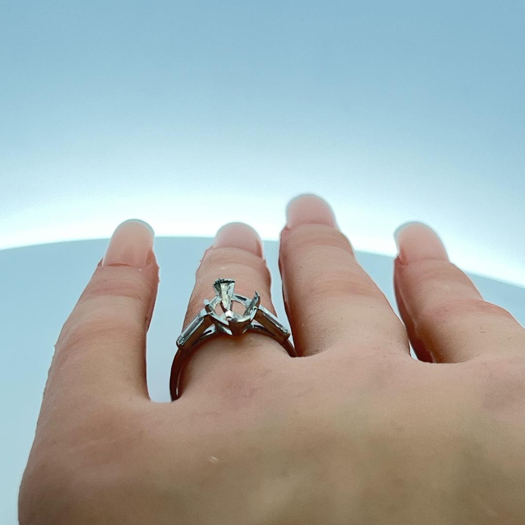 0.30 Carat Baguette Shape G VS Diamond Platinum Semi Mount Ring