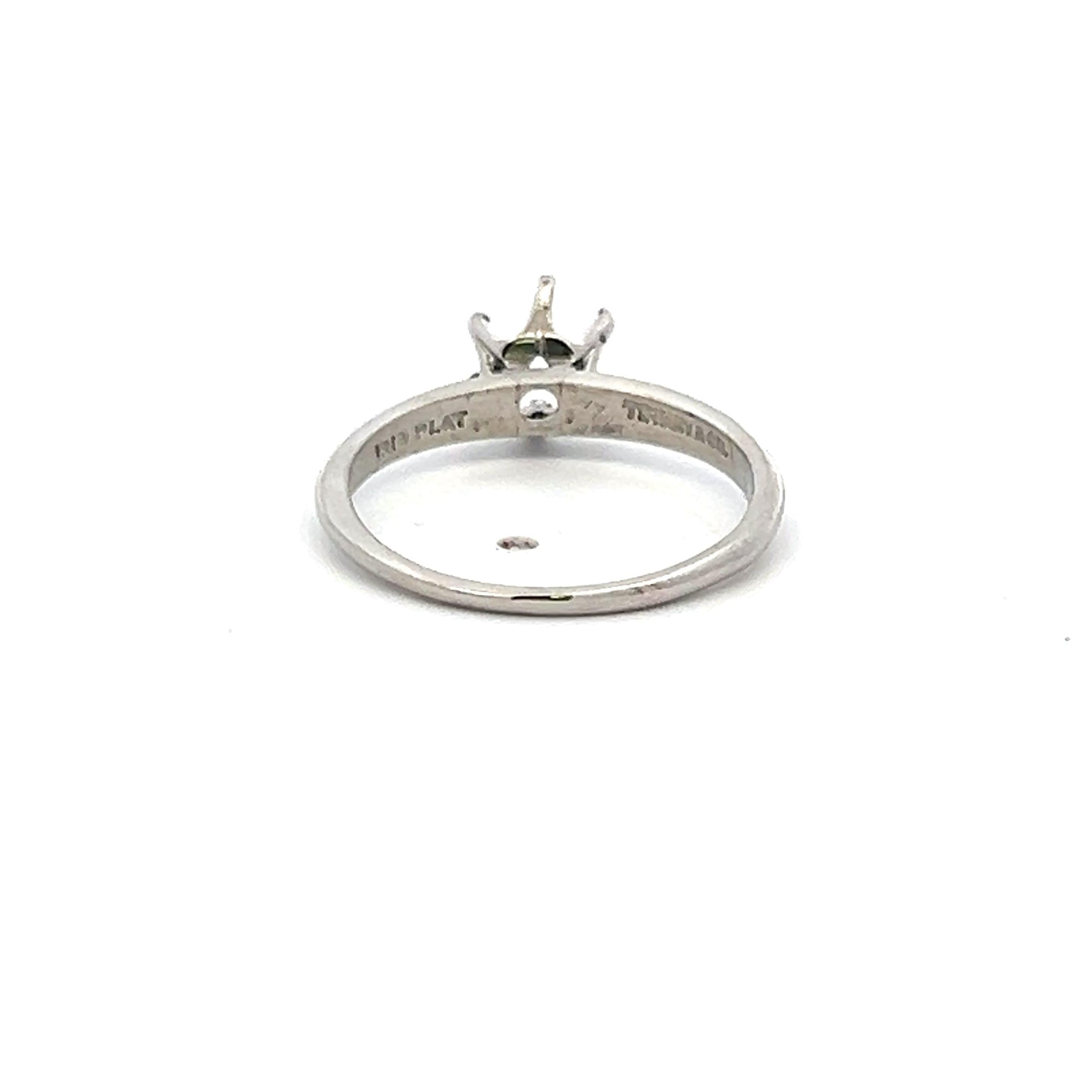 Tiffany & Co Vintage 2.30 Grams Platinum Engagement Ring Hold 0.56 Carat Stone