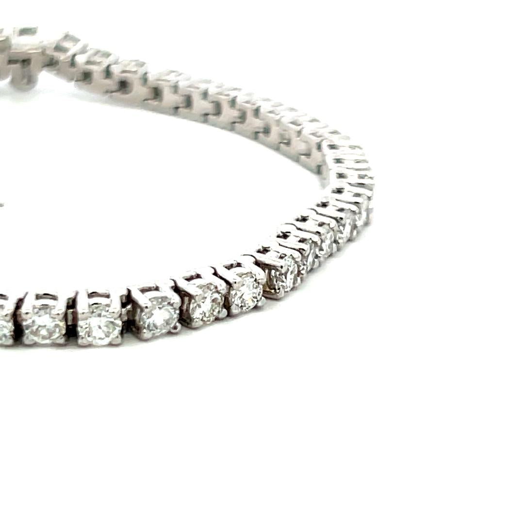 5.20 Carat Round Brilliant G VS Diamond 18 Karat White Gold Tennis Bracelet