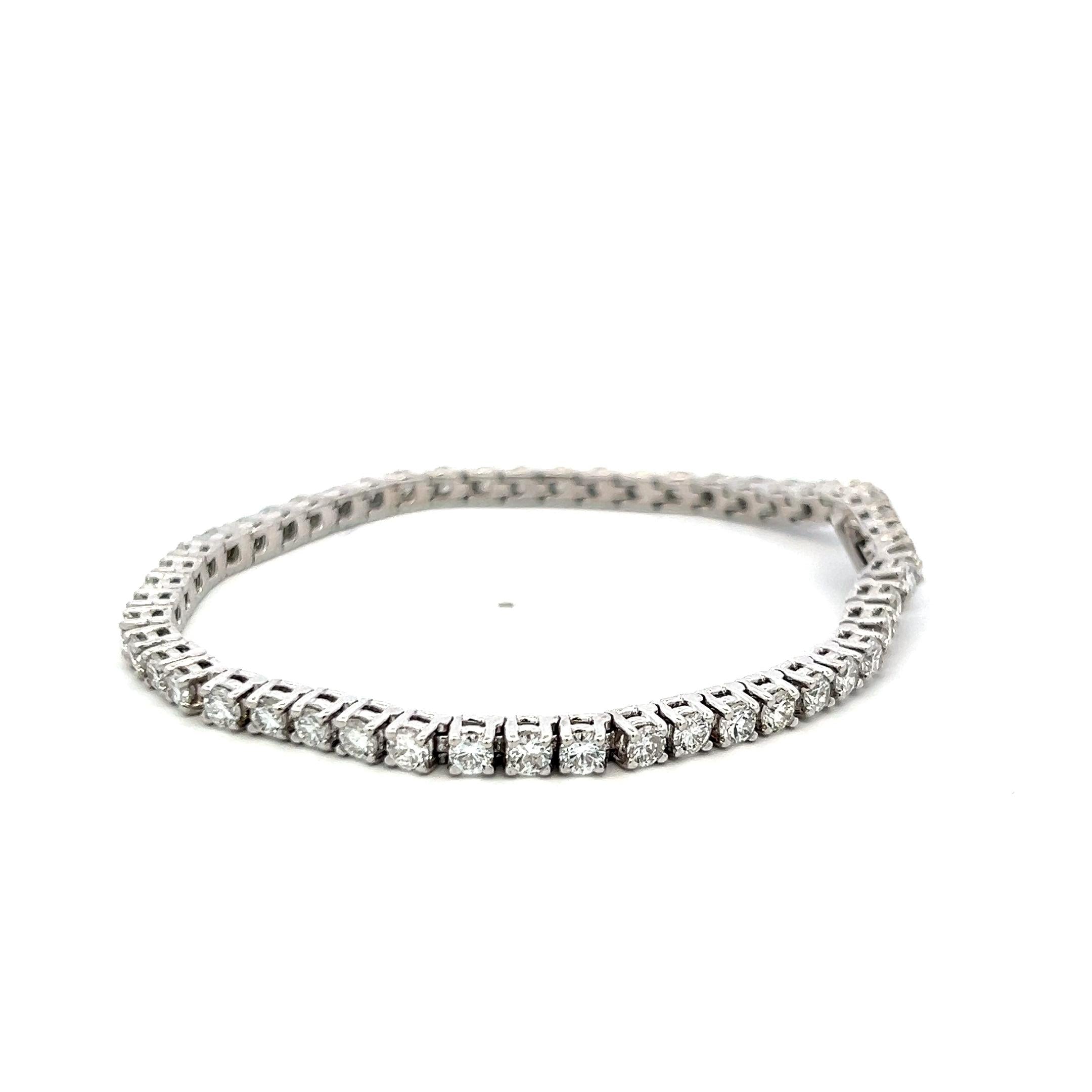 5.20 Carat Round Brilliant G VS Diamond 18 Karat White Gold Tennis Bracelet