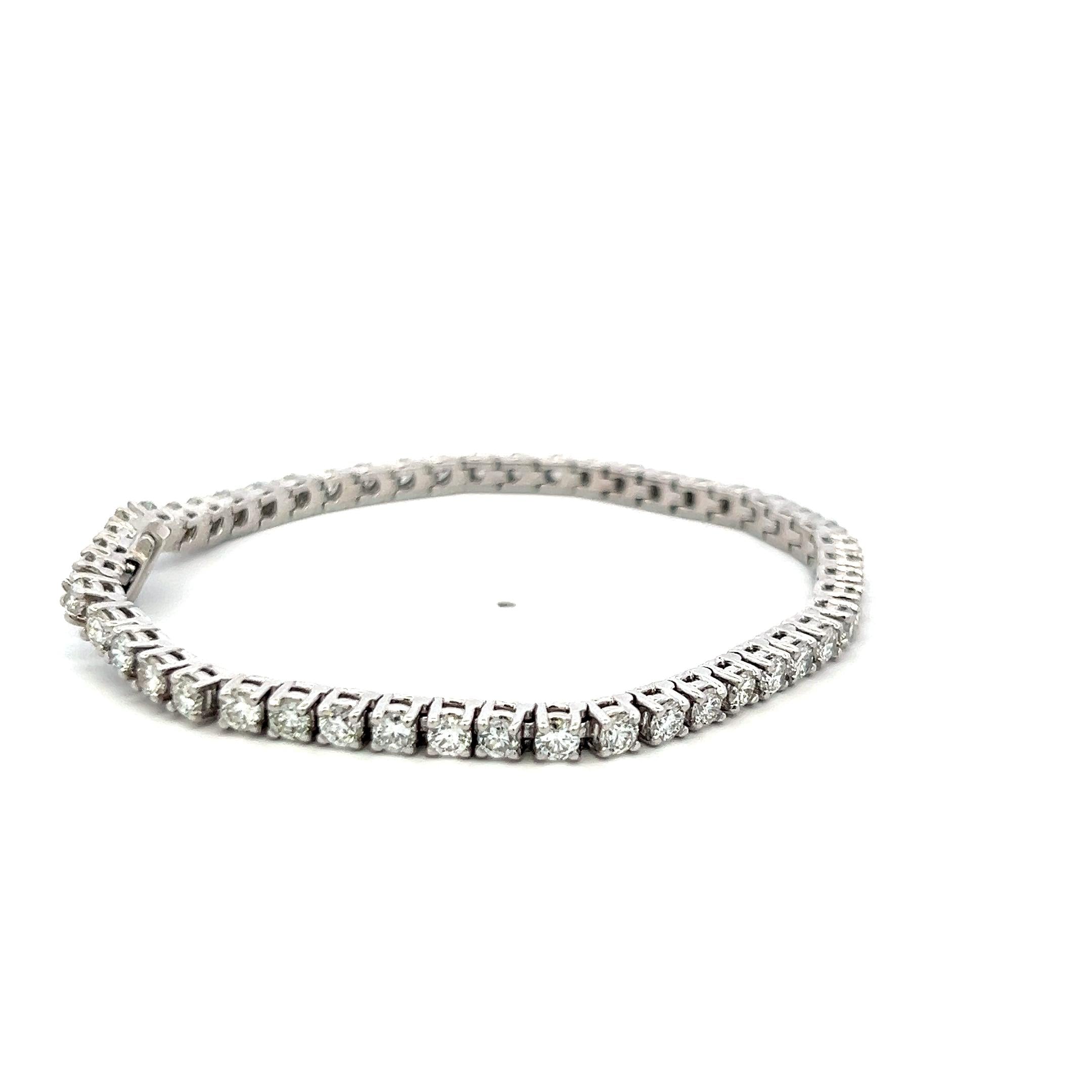 5.20 Carat Round Brilliant G VS Diamond 18 Karat White Gold Tennis Bracelet