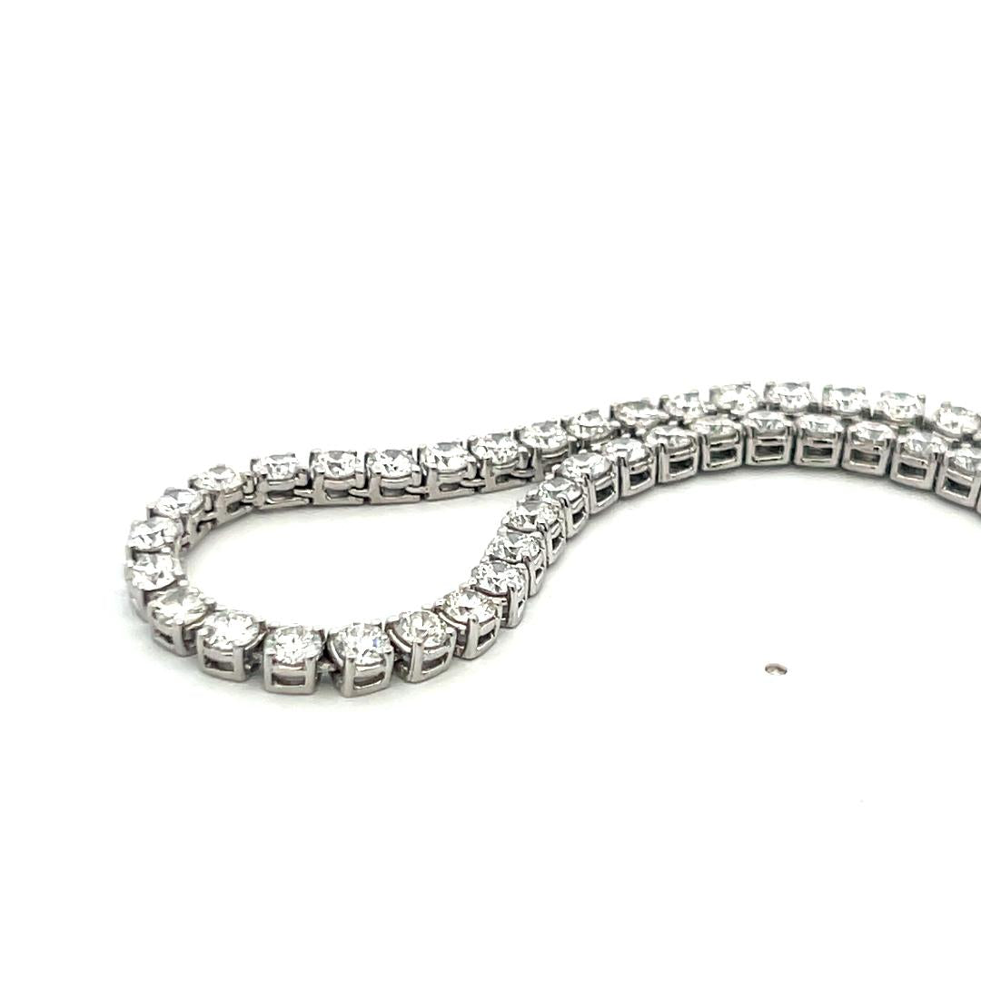 20.33 Carat Round Brilliant G VS Diamond 14 Karat White Gold Riviera Necklace