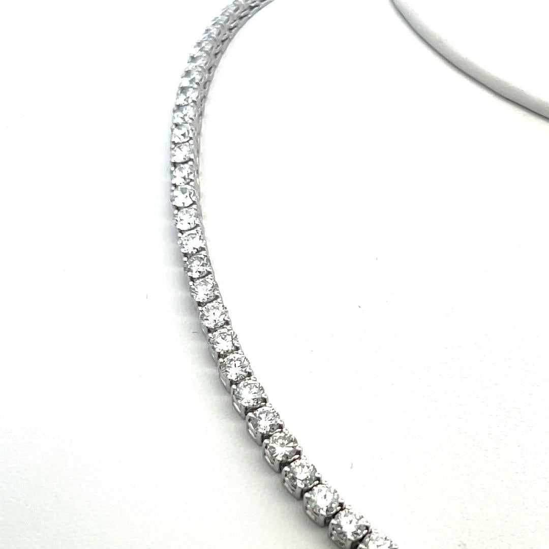 20.33 Carat Round Brilliant G VS Diamond 14 Karat White Gold Riviera Necklace