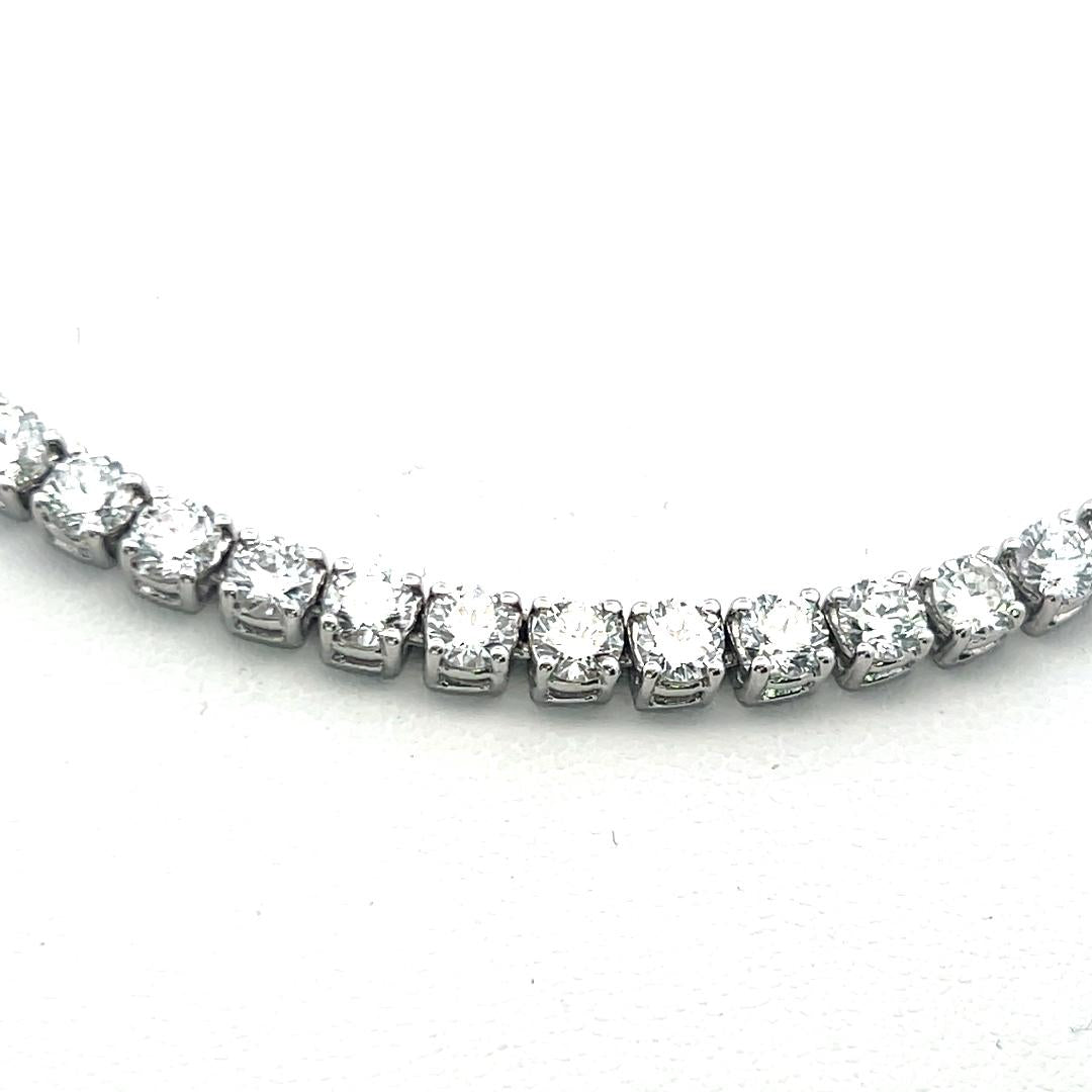 20.33 Carat Round Brilliant G VS Diamond 14 Karat White Gold Riviera Necklace