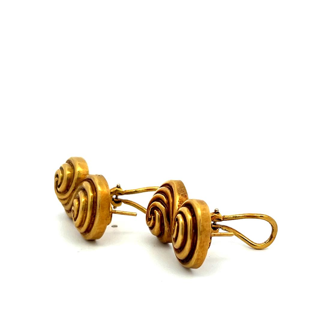 Tiffany & Co Vintage 20.10 Grams Spiro 18 Karat Yellow Gold Clip On Earrings