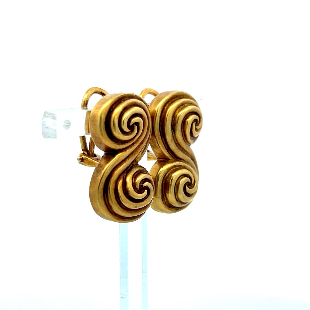 Tiffany & Co Vintage 20.10 Grams Spiro 18 Karat Yellow Gold Clip On Earrings