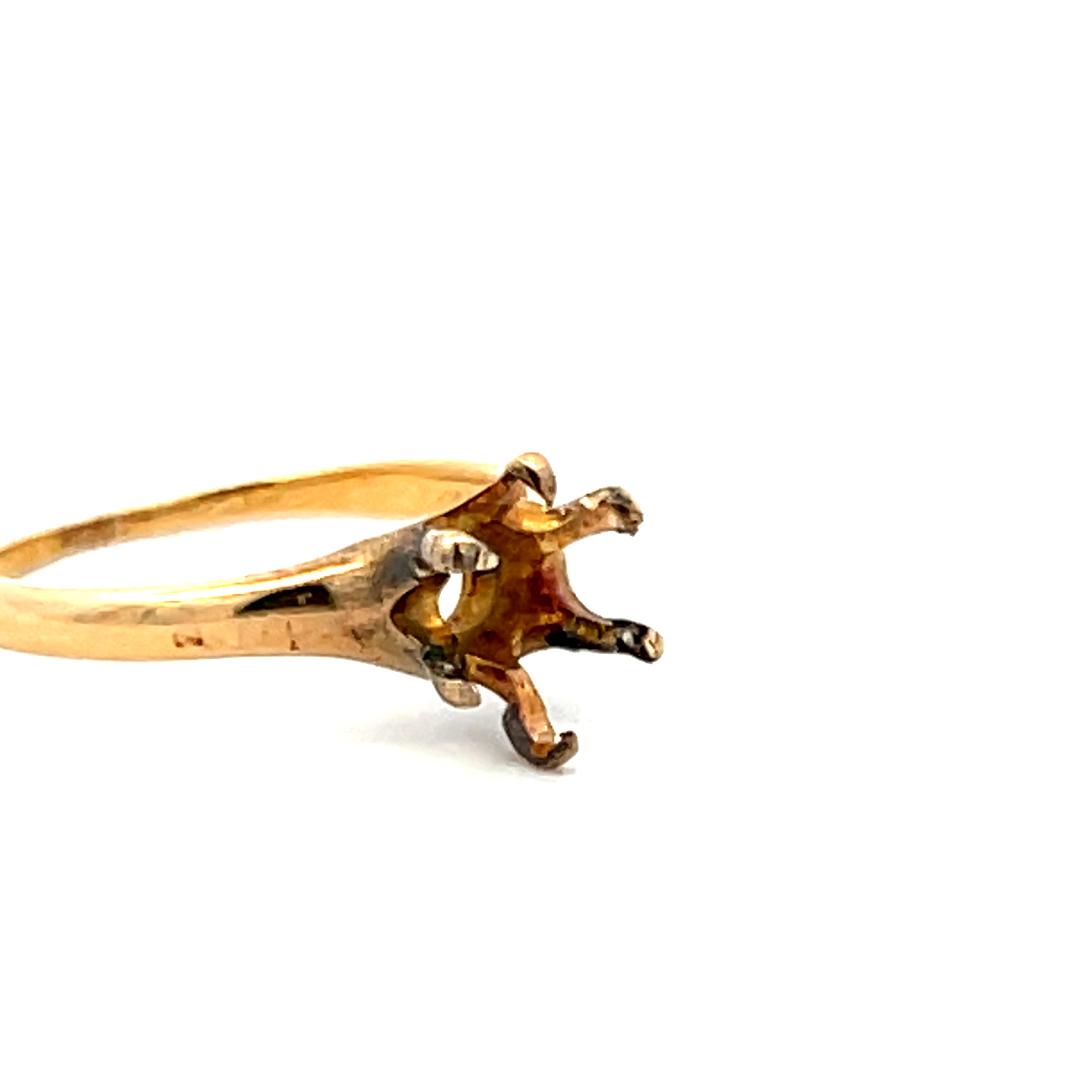 Vintage 1.90 Grams 14 Karat Yellow Gold Semi Mount Ring Hold 1.25 carat stone