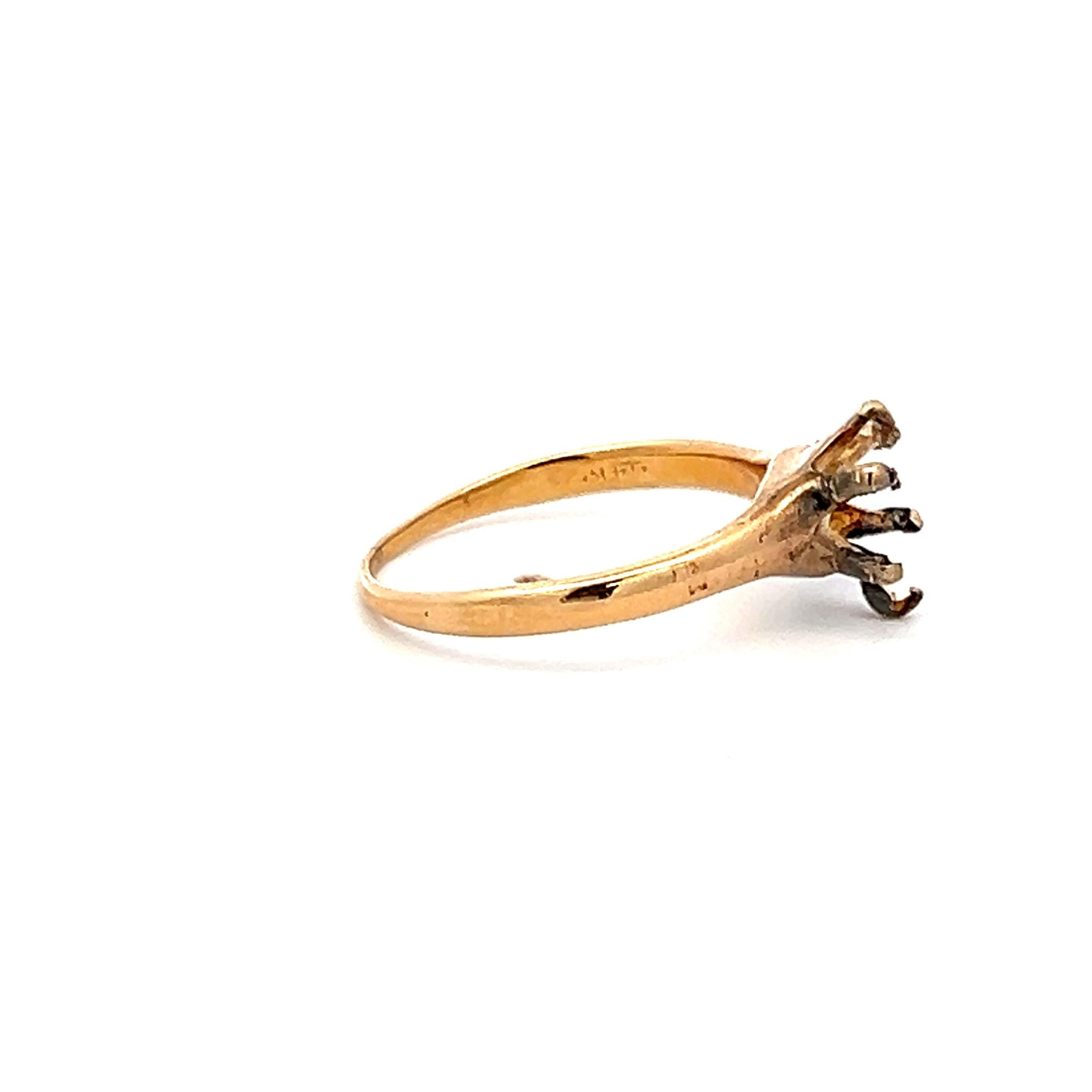 Vintage 1.90 Grams 14 Karat Yellow Gold Semi Mount Ring Hold 1.25 carat stone
