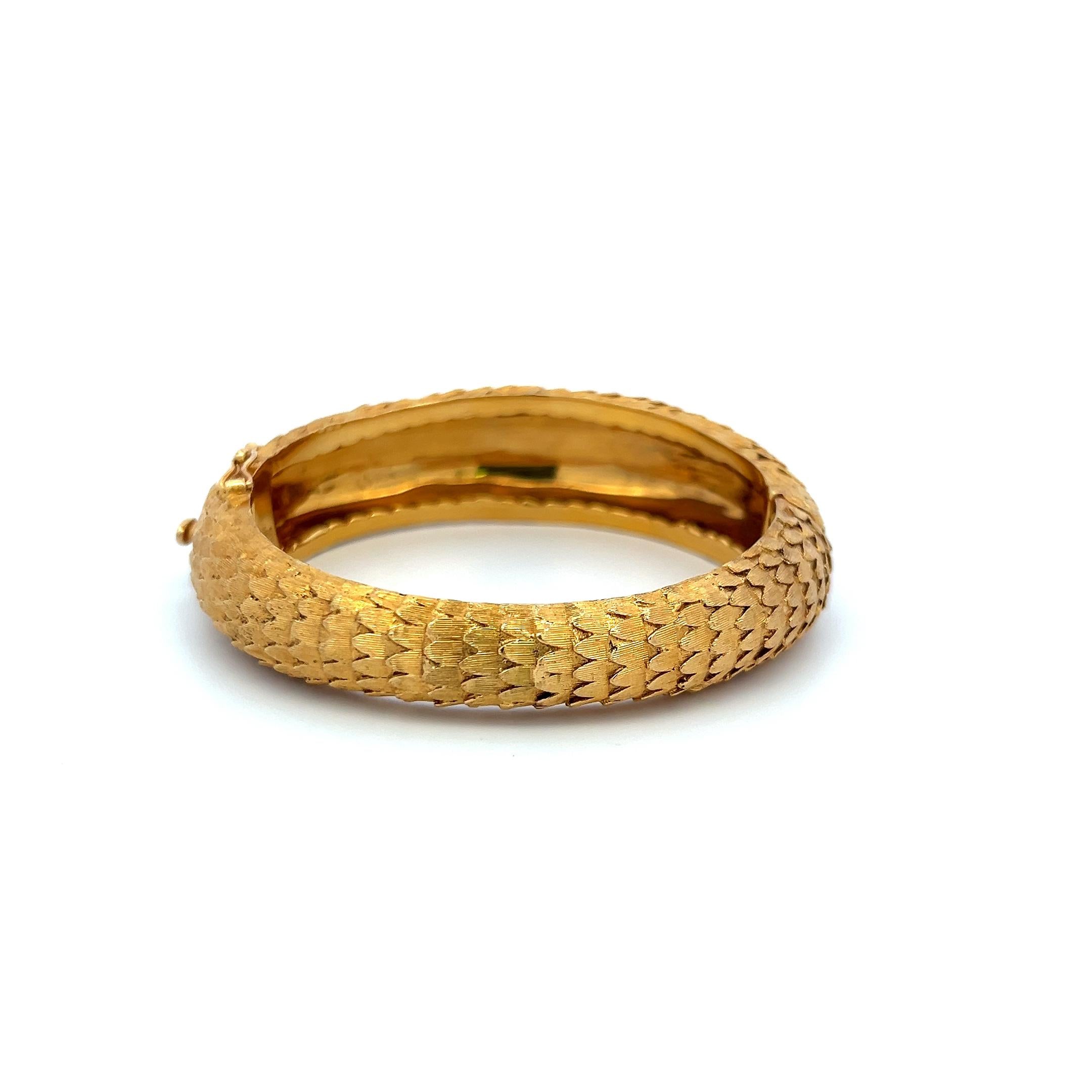 Vintage 65.50 Grams 18 Karat Yellow Gold Dragon Textured Bangle Bracelet