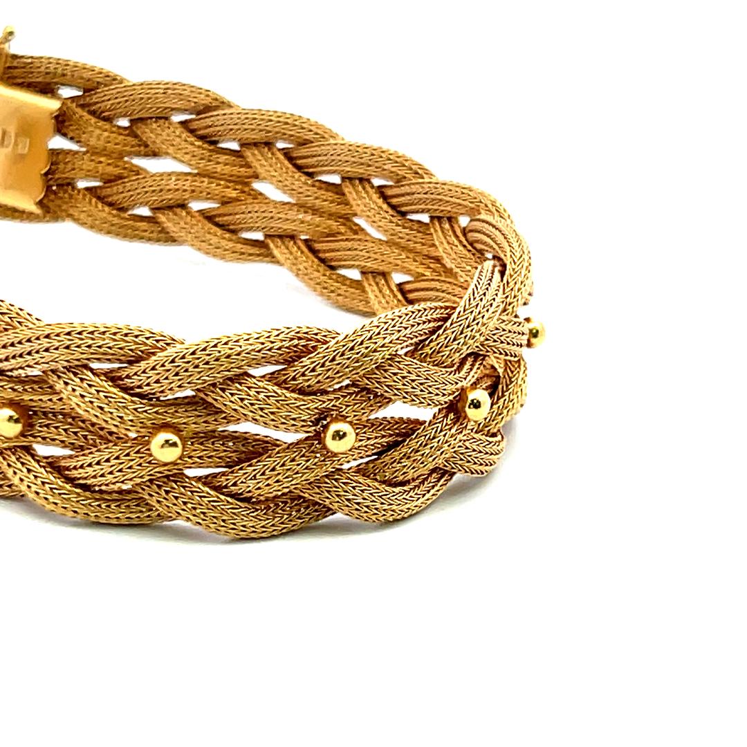 Vintage 49.50 Grams 18 Karat Yellow Gold Woven Bracelet Size 7.5 Inches