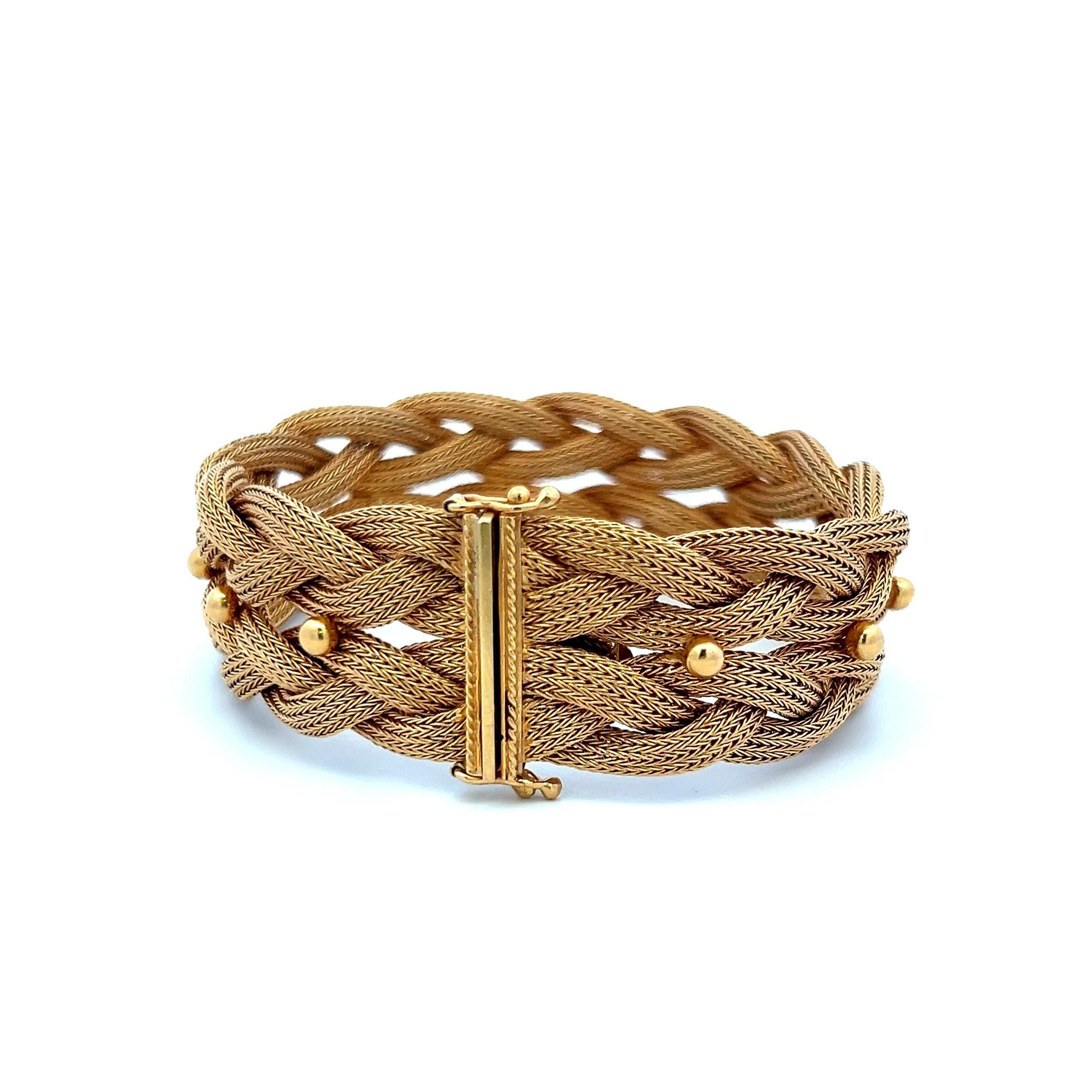 Vintage 49.50 Grams 18 Karat Yellow Gold Woven Bracelet Size 7.5 Inches