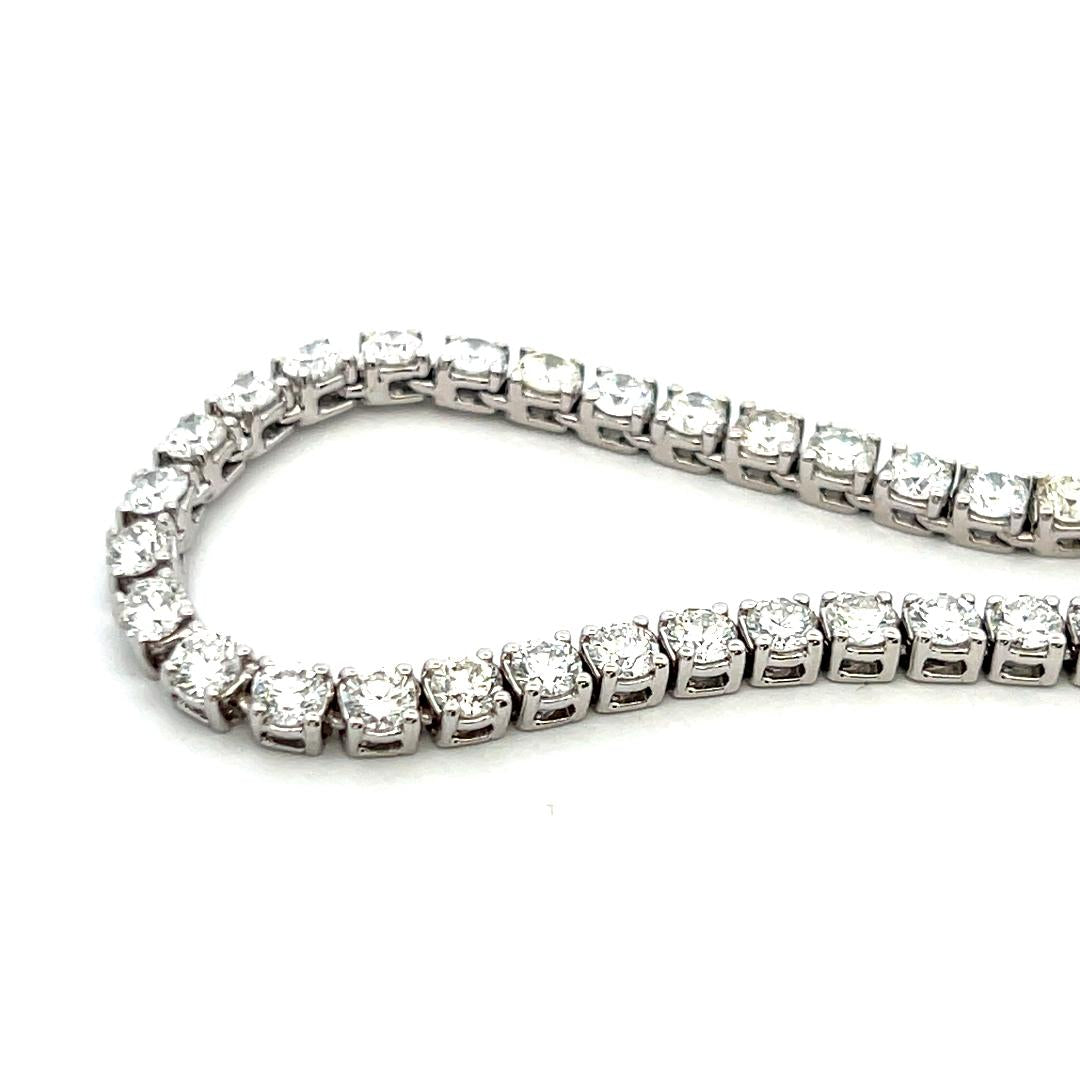 16.52 Carat Round Brilliant G VS Diamond 14 Karat White Gold Riviera Necklace