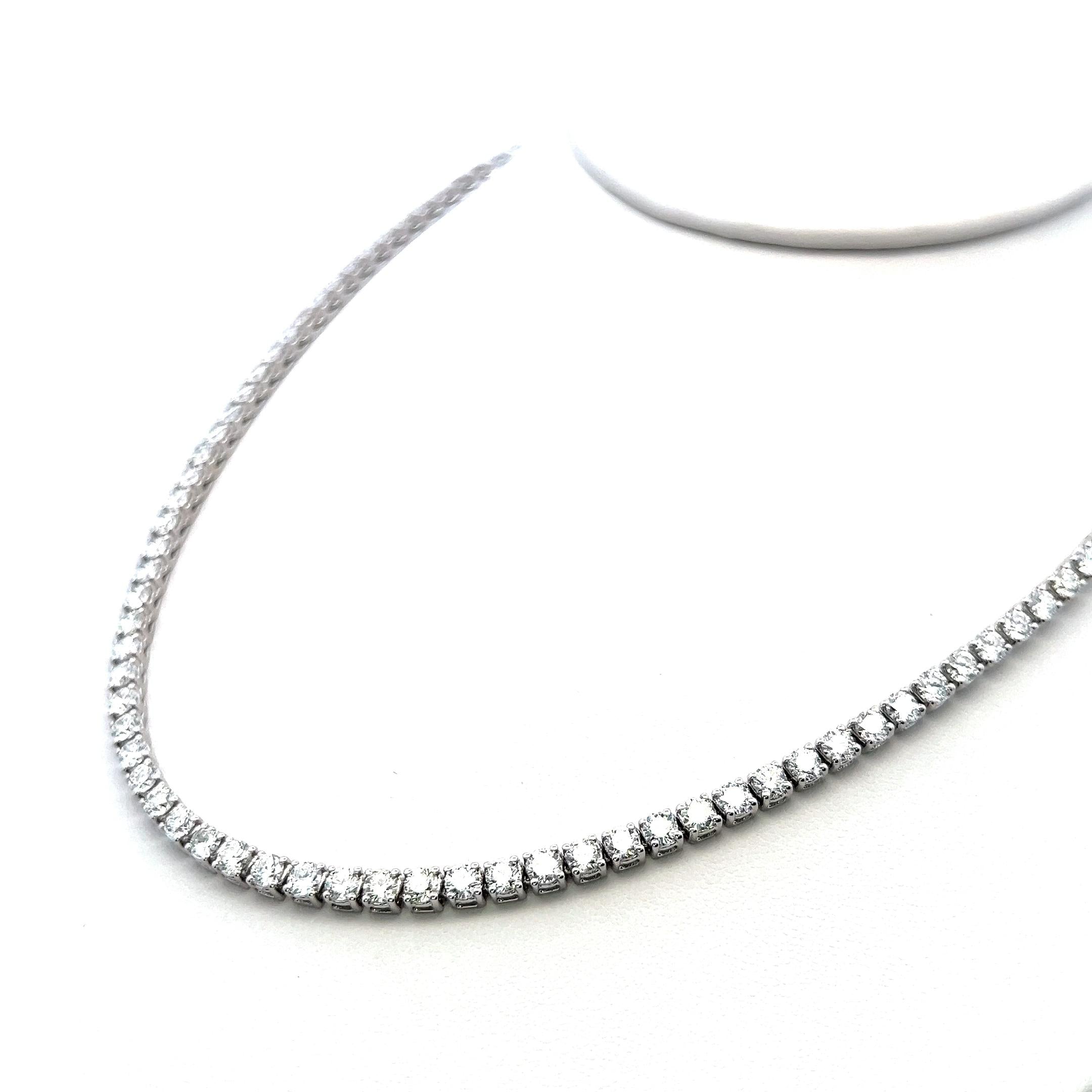 16.52 Carat Round Brilliant G VS Diamond 14 Karat White Gold Riviera Necklace