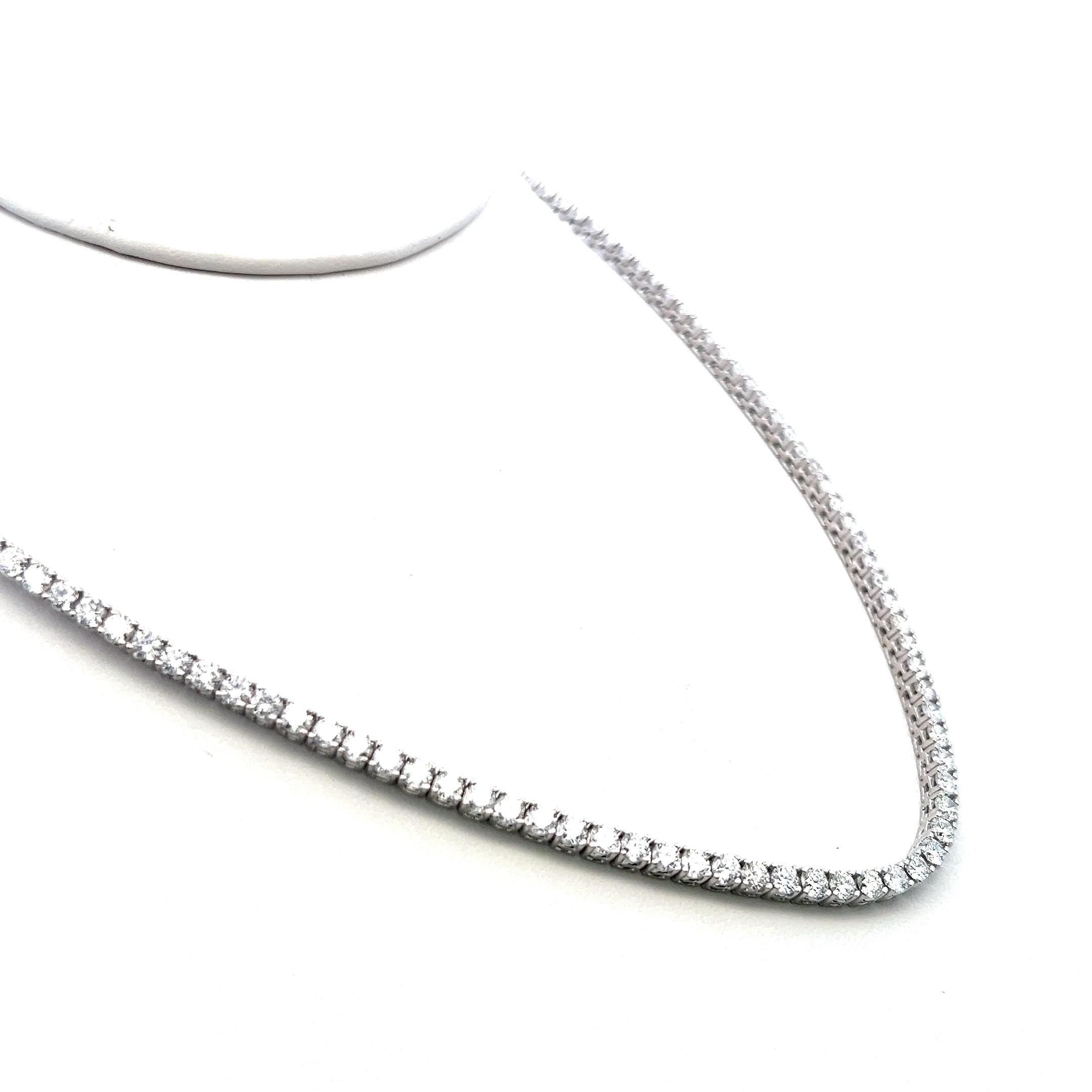 15.63 Carat Round Brilliant G VS Diamond 14 Karat White Gold Riviera Necklace
