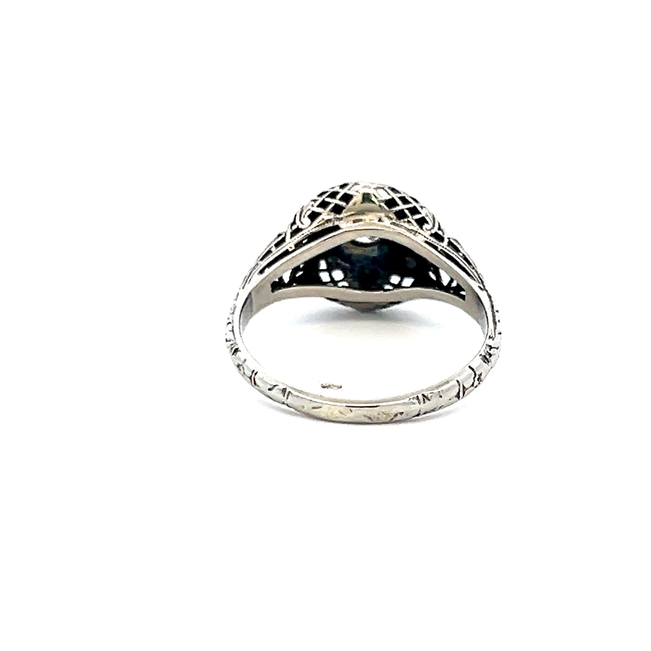0.20 Carat Circular Brilliant Cut F VS Diamond 18 Karat White Gold Art Deco Ring