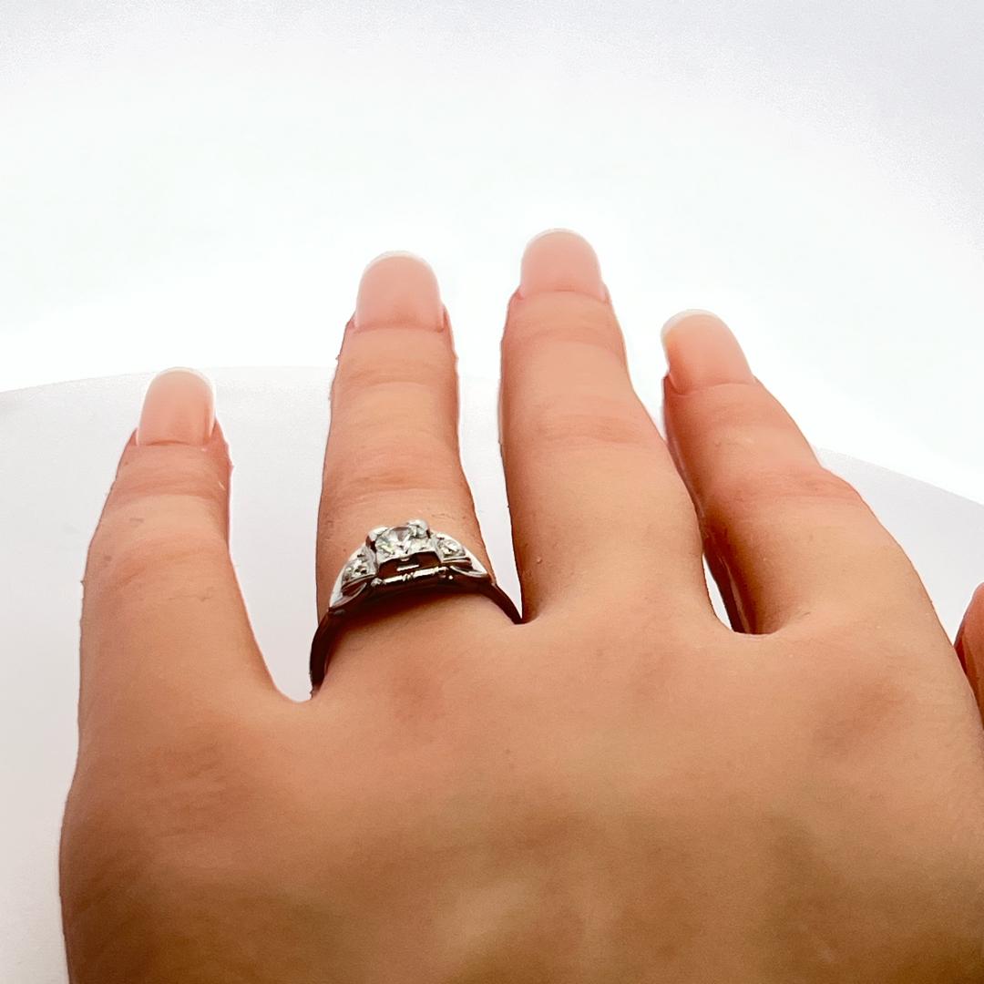 0.41 Carat Circular Brilliant Cut G VS Diamond 18 Karat White Gold Art Deco Ring