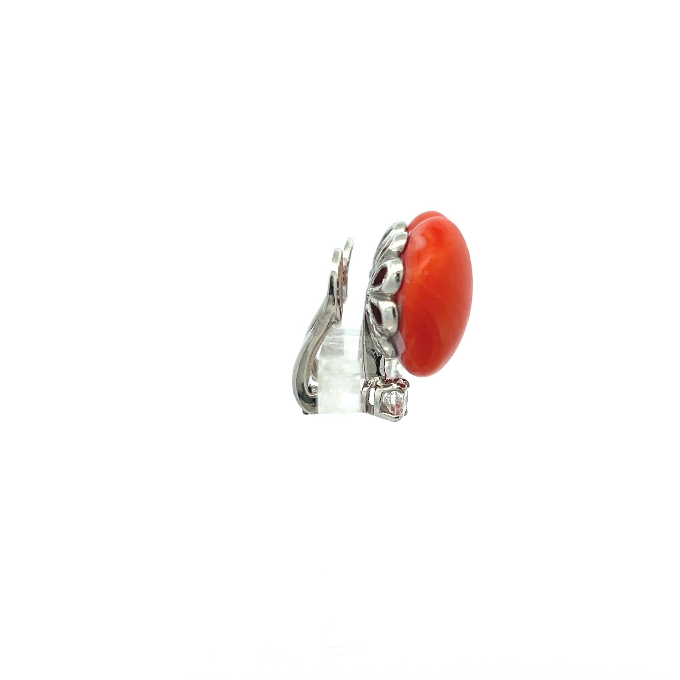 Van Cleef & Arpels 0.50 Carat Round Diamond Coral Platinum Clip On Earrings