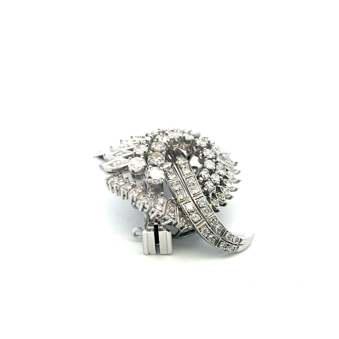 Vintage 18K White Gold Pin Brooch with 1.6 Carat Round H-VS Diamonds