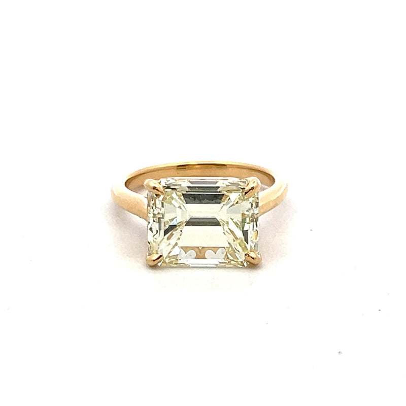 5.17 Carat Emerald Cut U VVS2 Diamond 18 Karat Yellow Gold Engagement Ring