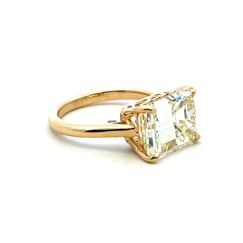 5.17 Carat Emerald Cut U VVS2 Diamond 18 Karat Yellow Gold Engagement Ring