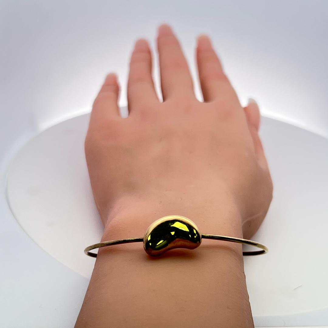 Tiffany & Co Elsa Peretti Vintage 10.9 Gram 18 Karat Yellow Gold Bangle Bracelet