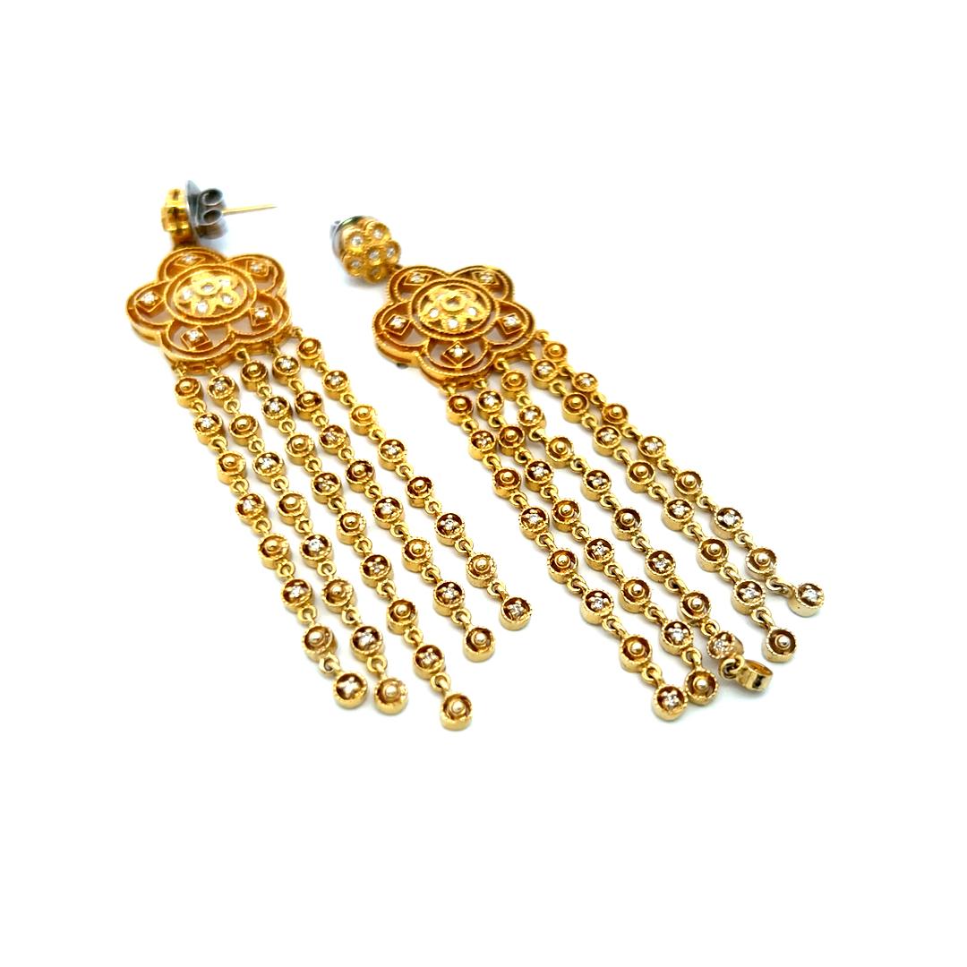 0.50 Carat Round Brilliant Diamond 18 Karat Yellow Gold Dangling Earrings