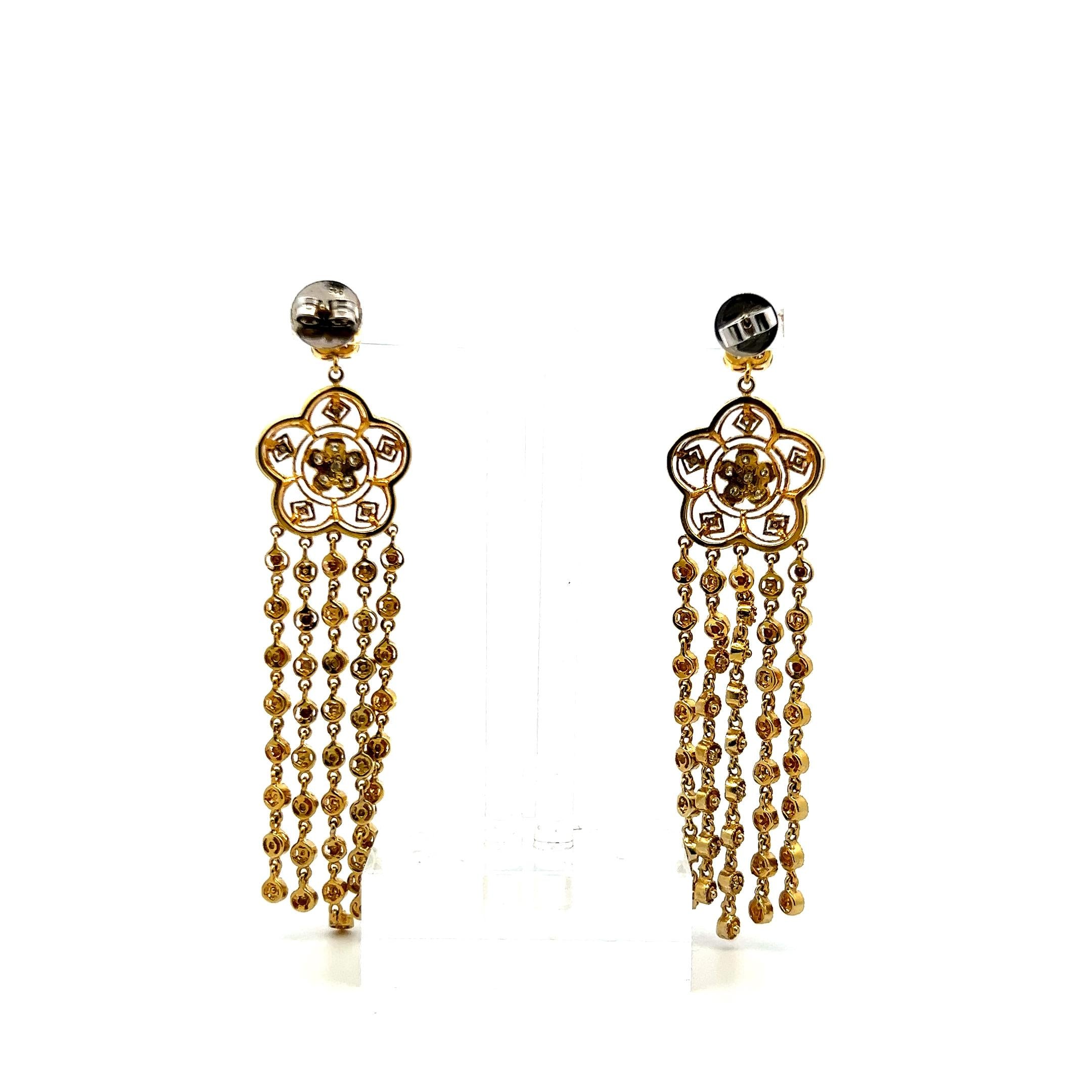 Vintage 18K Yellow Gold Dangling Earrings with 0.5 Carat Round Diamonds