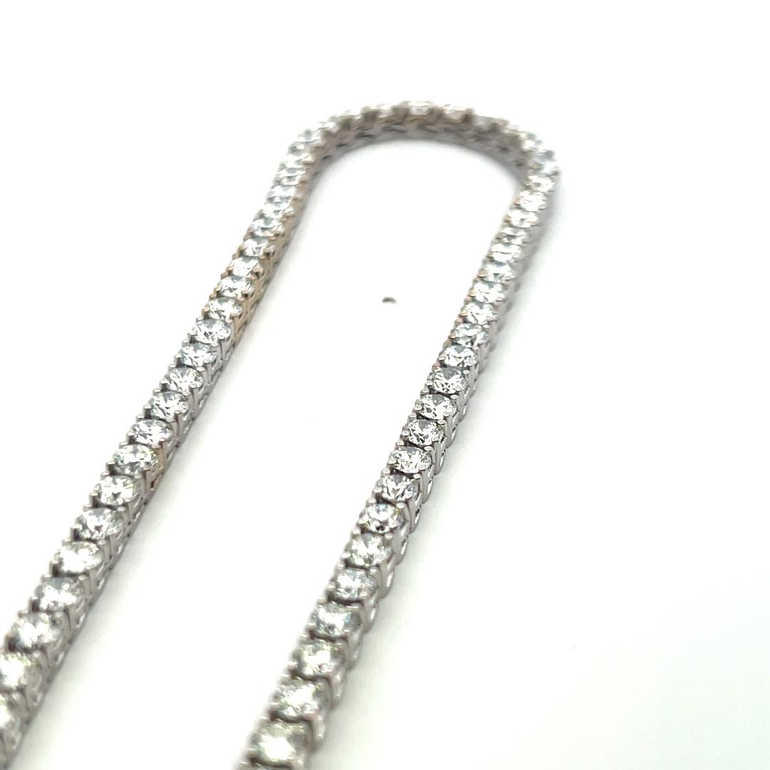 20.02 Carat Round Brilliant G VS Diamond 18 Karat White Gold Riviera Necklace