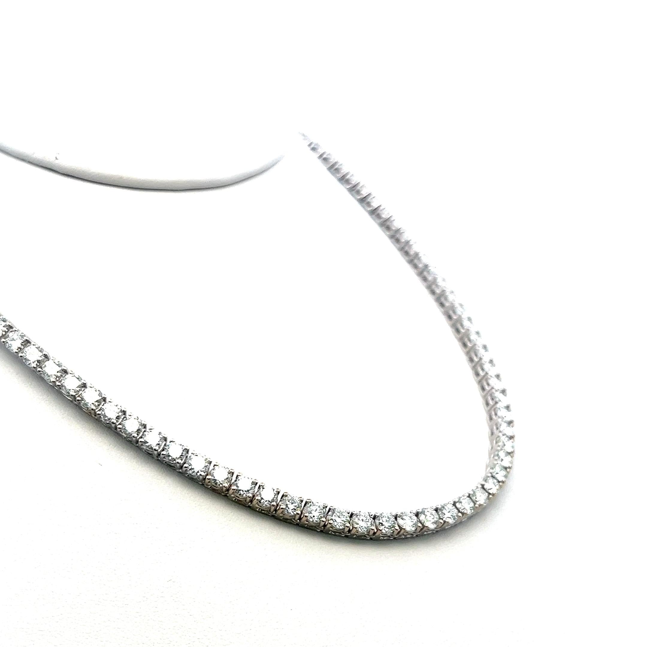 20.02 Carat Round Brilliant G VS Diamond 18 Karat White Gold Riviera Necklace