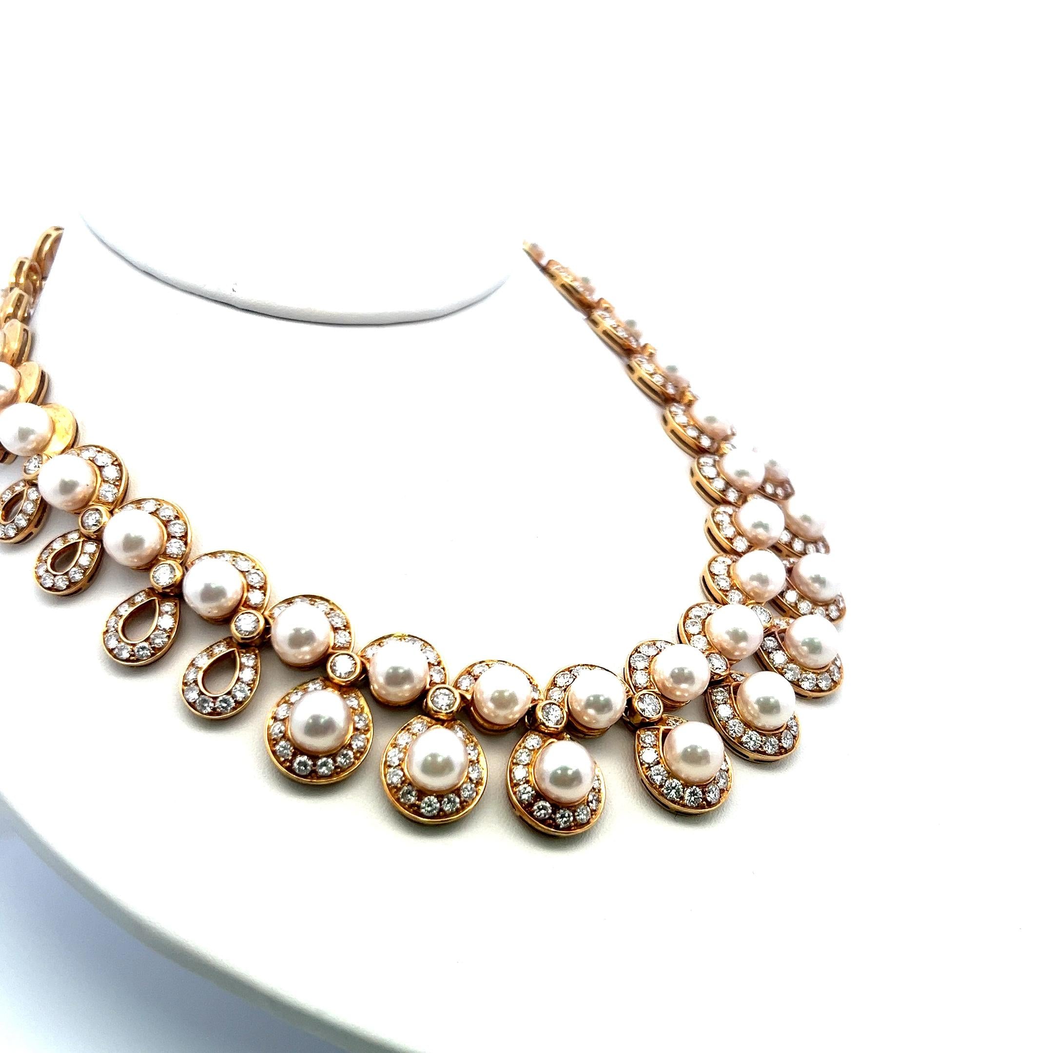 10.00 Carat Round Brilliant Diamond 7.8-8.5MM  Pearl 18K YG Statement Necklace
