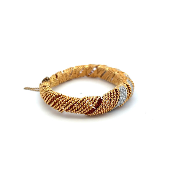 2.16 Carat Round Brilliant G VS Diamond 18 Karat Yellow Gold Bangle Bracelet