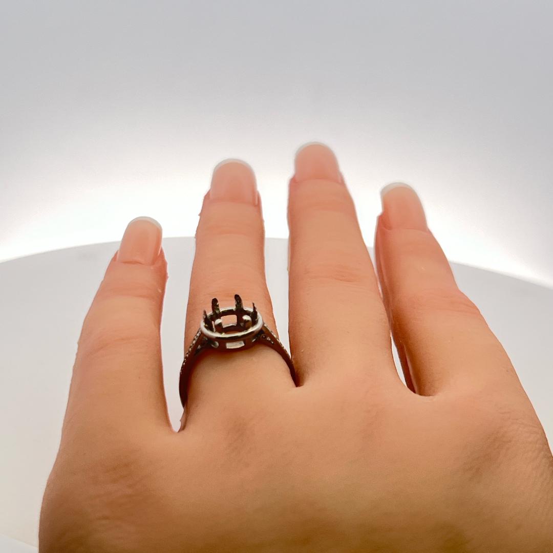 Vintage 5.50 Grams Size 6.5 Platinum Semi Mount Ring Holds 1.65 Carat Stone