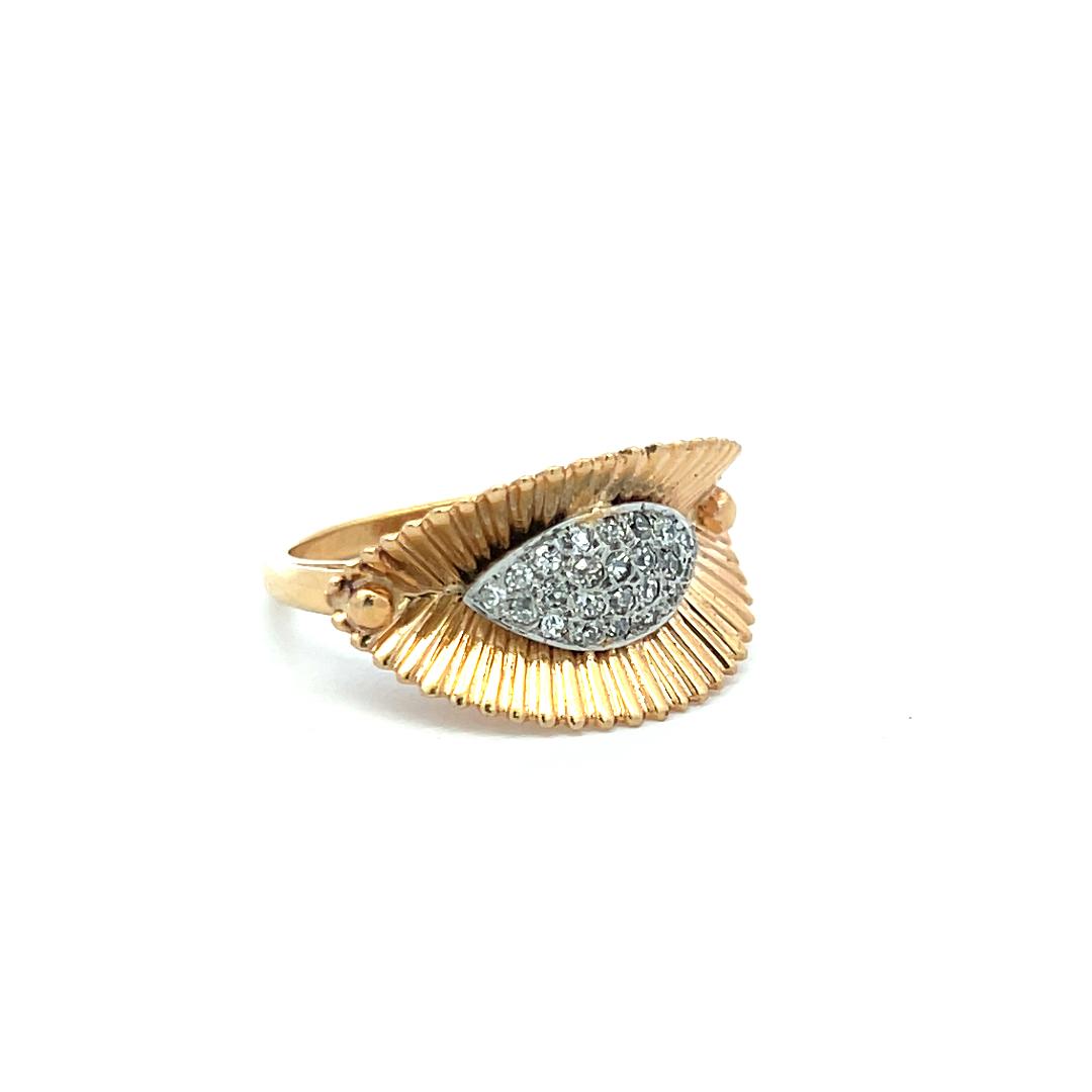 0.48 Carat Round Brilliant G VS Diamond 14 Karat Yellow Gold Cocktail Ring