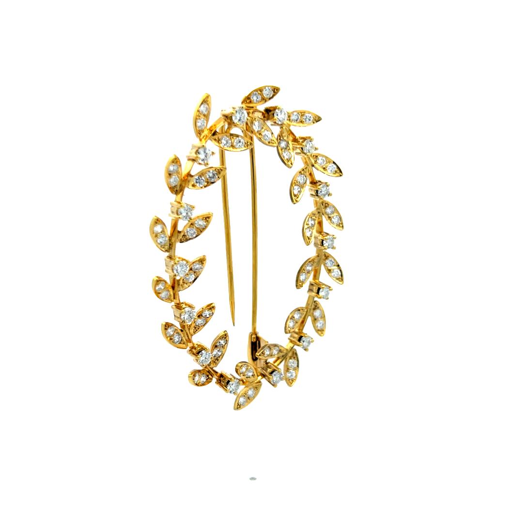 Vintage 18K Yellow Gold Pin Brooch with 2.52 Carat Round H-VS Diamonds
