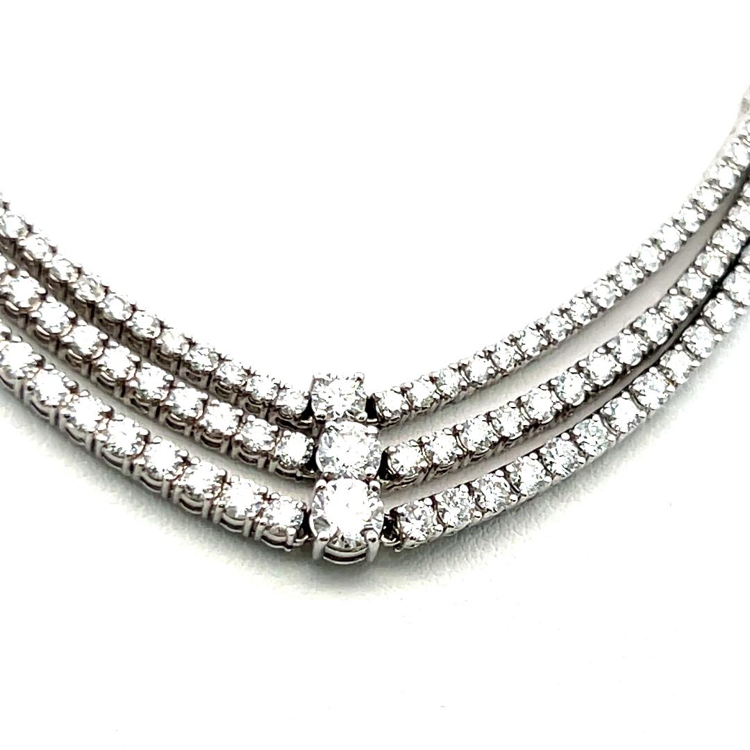 4.27 Carat Round Brilliant H VS Diamond 18 Karat White Gold Statement Necklace