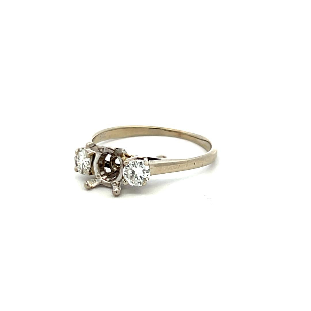 0.30 Carat Round Brilliant G VS Diamond 18 Karat White Gold Semi Mount Ring