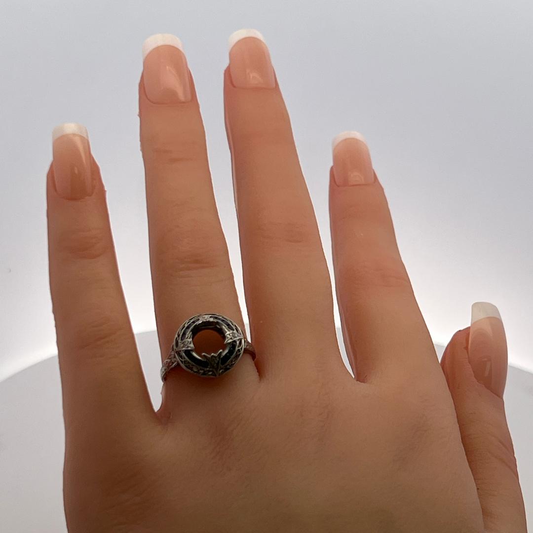 0.32 Carat Sapphire 0.06 Carat H SI Diamond Platinum Semi Mount Ring