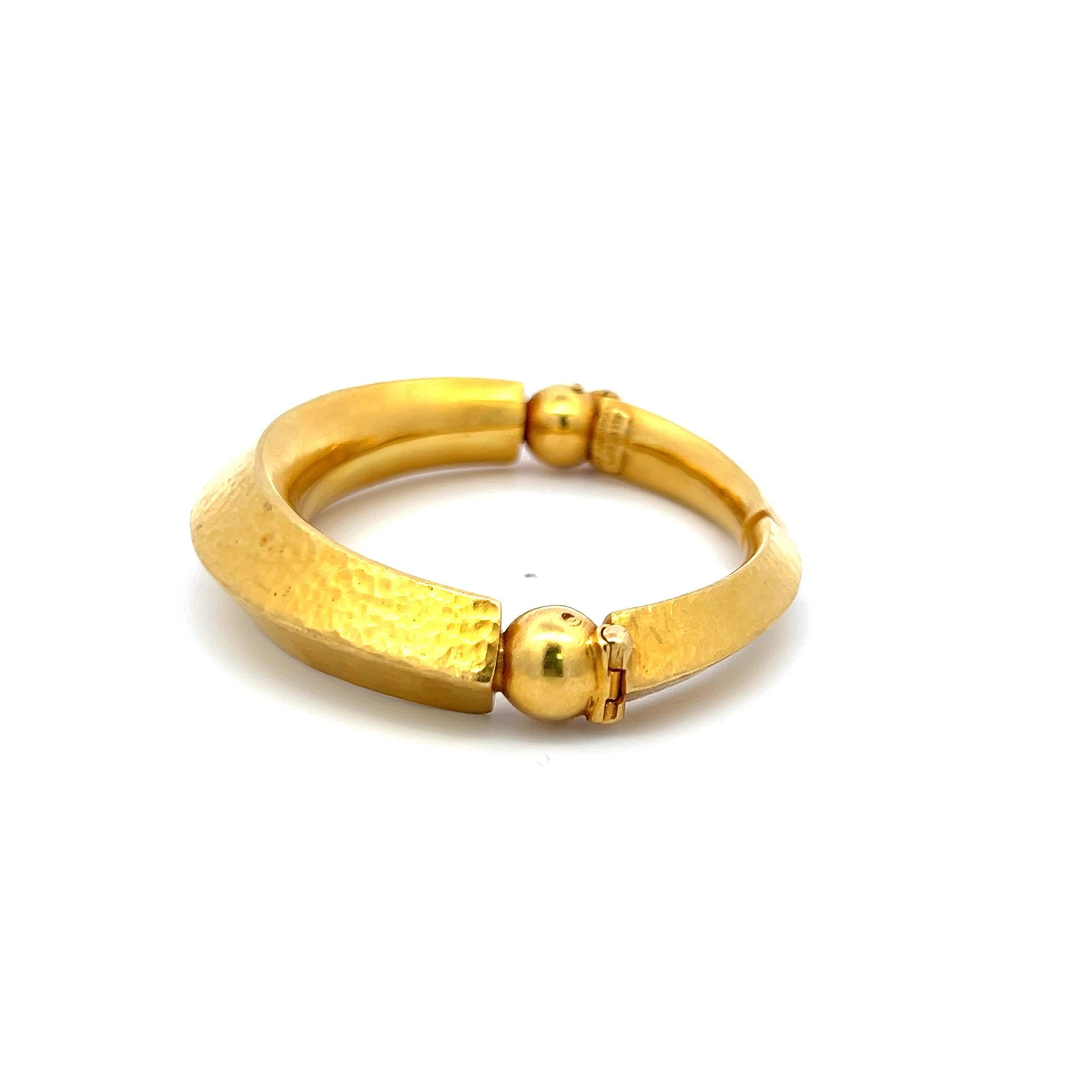 Lalaounis Vintage 18 Karat Yellow Gold Bangle Bracelet 40 Grams