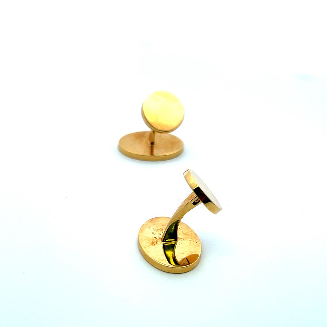 Cartier Vintage 26.70 Grams 18 Karat Yellow Gold Locking Cufflinks